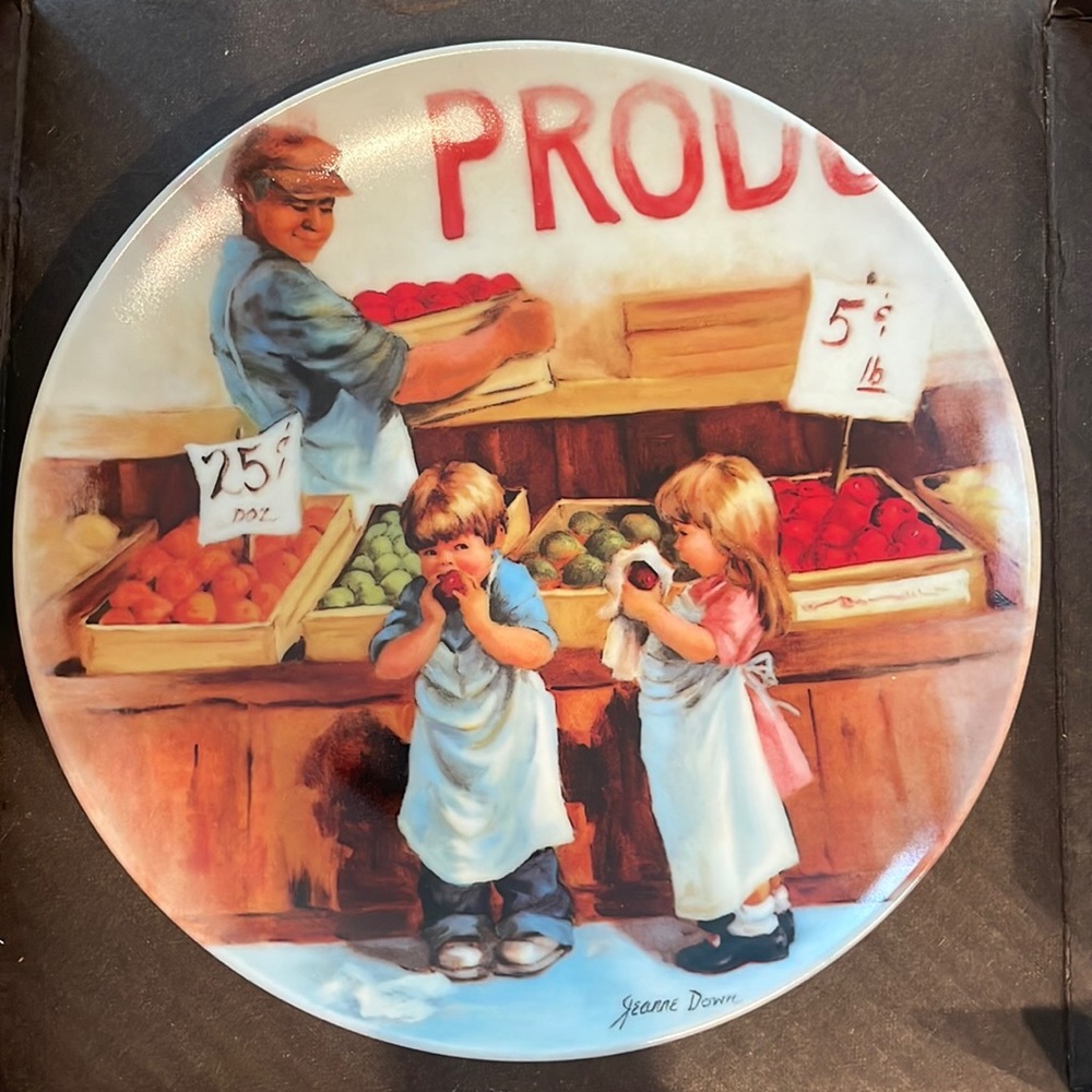 Jeanne Down's 1985 "Fringe Benefits" Friends I Remember Collector Plate w/COA